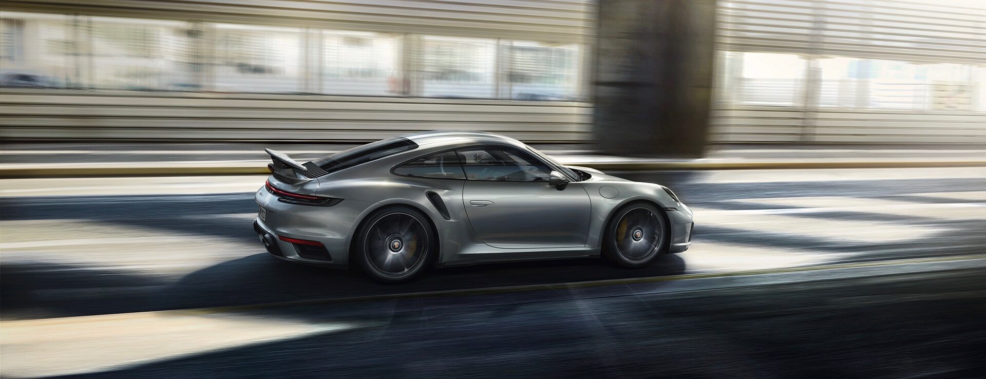 Бесспорно «девятьсот одиннадцатый», бесспорно Turbo, бесспорно новый: Porsche  911 Turbo S | Порше Центр Краснодар